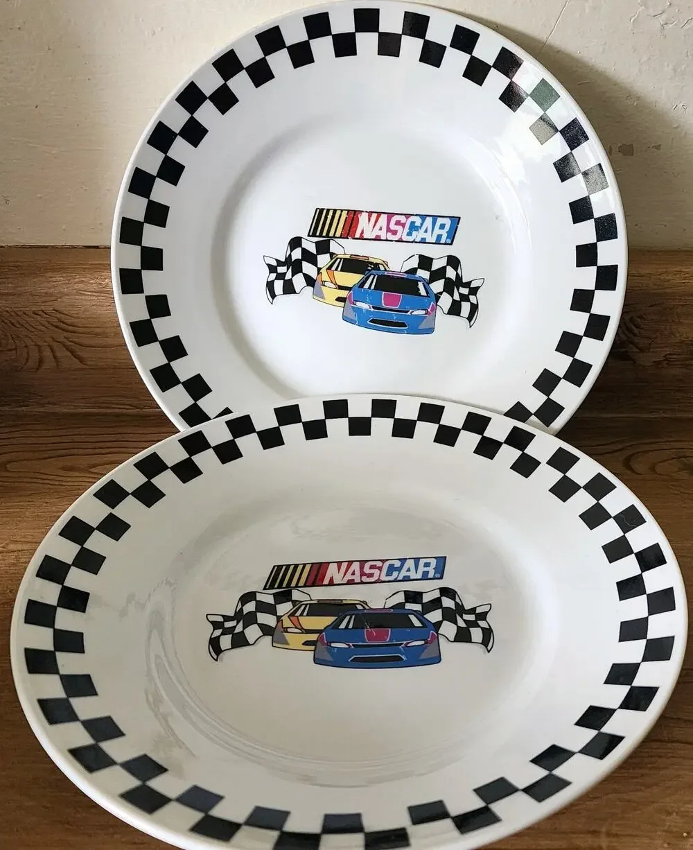 2 Gibson NASCAR Victory Rimmed Salad / Dessert Plates 2002 Checkered Flag 8 3/4